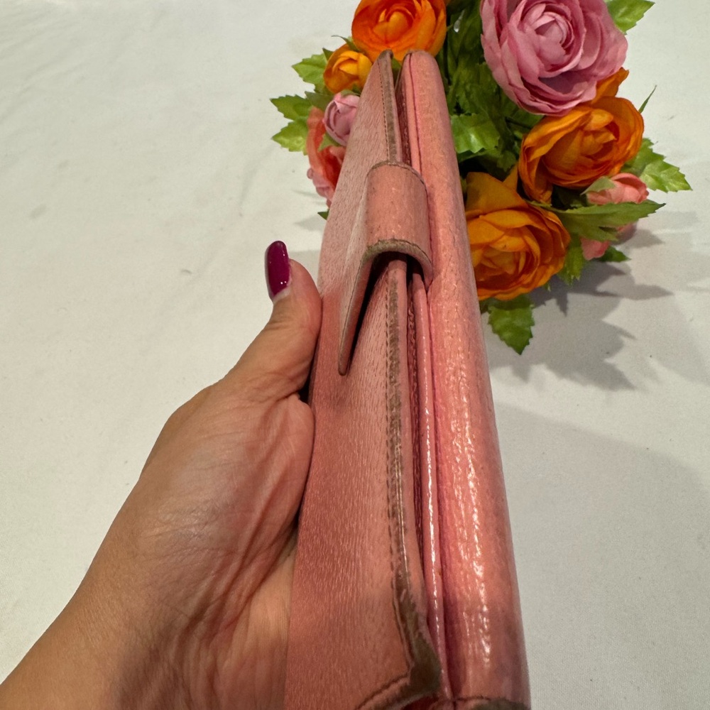 Authentic Gucci wallet - Picture 11 of 12